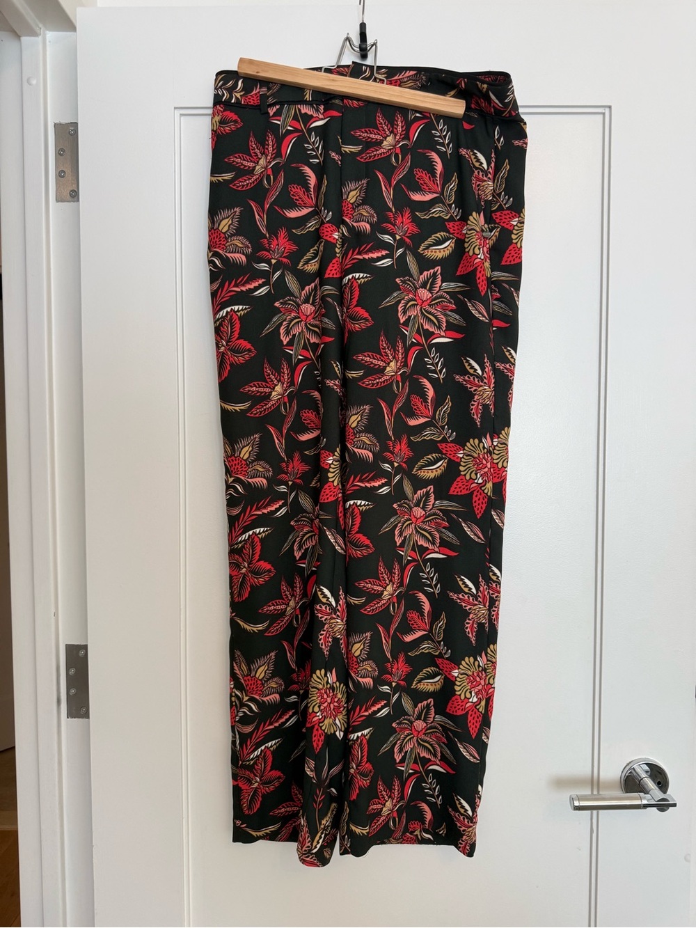 Scotch & Soda Black Chinos with Red and Tan Floral Design